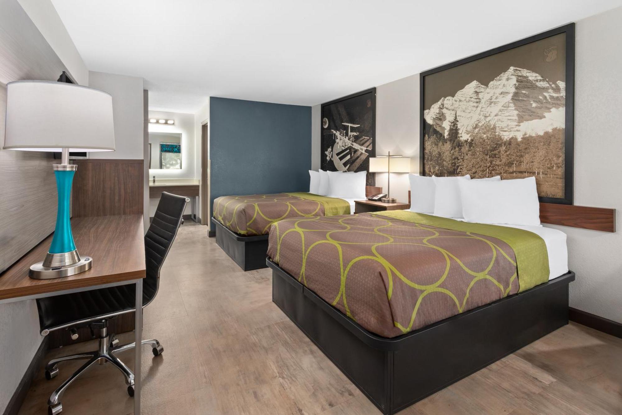 ซูเปอร์ 8 บาย วินด์แฮม แพรตวิลล์ มอนต์โกเมอรี Motel แพรตต์วิลล์ ภายนอก รูปภาพ