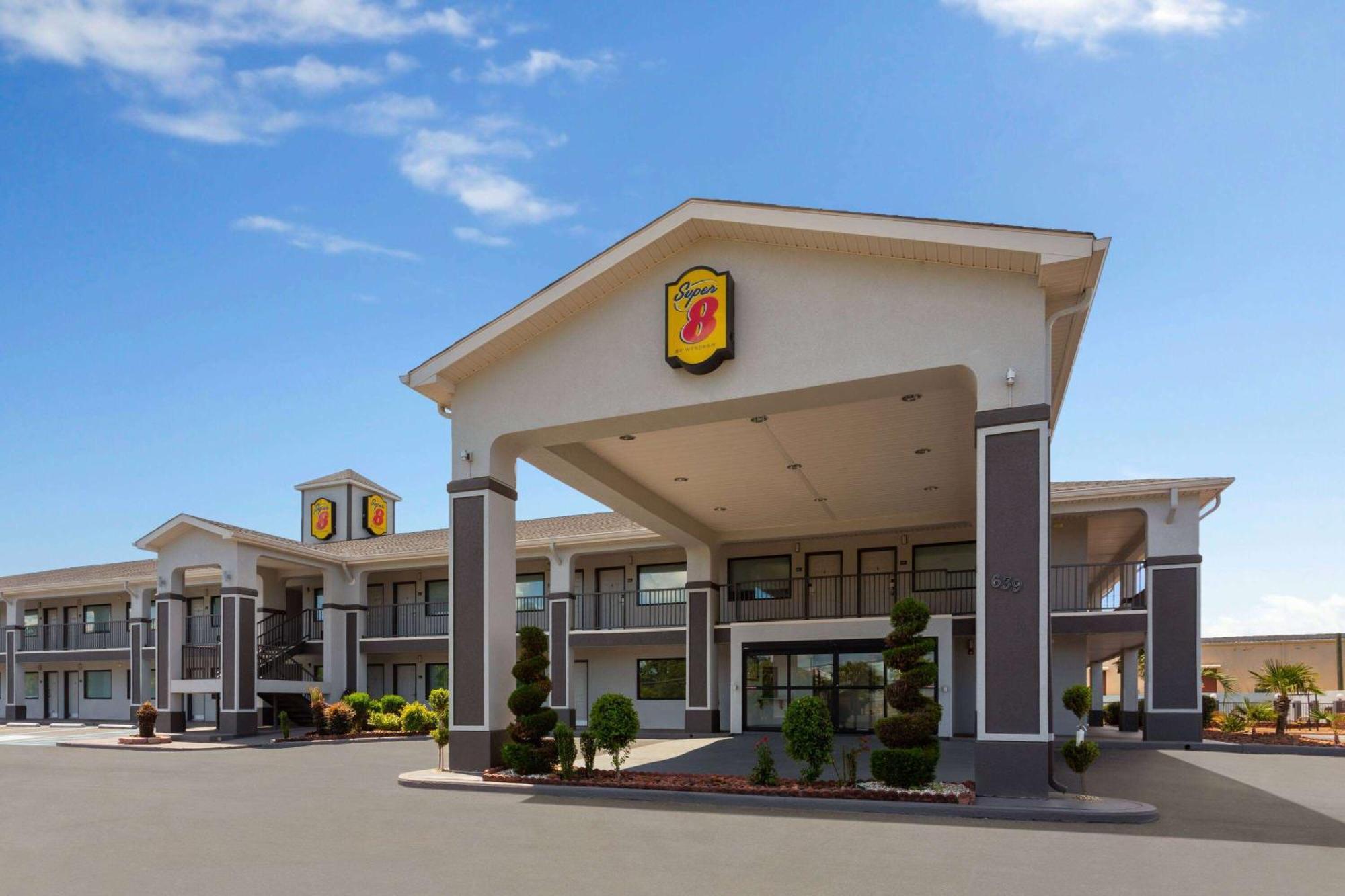ซูเปอร์ 8 บาย วินด์แฮม แพรตวิลล์ มอนต์โกเมอรี Motel แพรตต์วิลล์ ภายนอก รูปภาพ